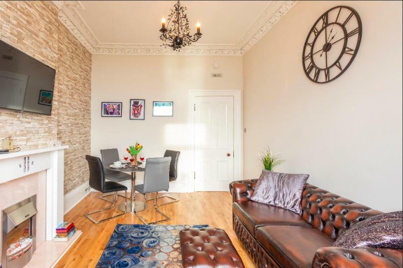 Clyde View Apartement Helensburgh Bagian luar foto
