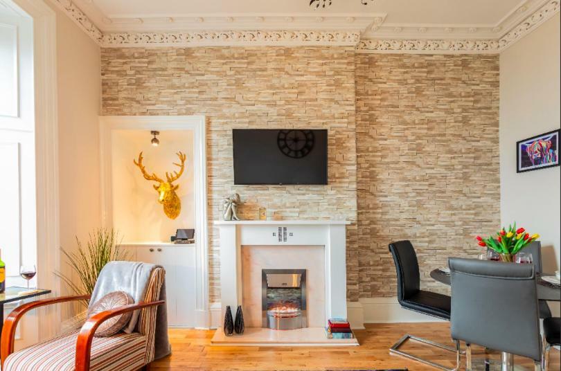 Clyde View Apartement Helensburgh Bagian luar foto