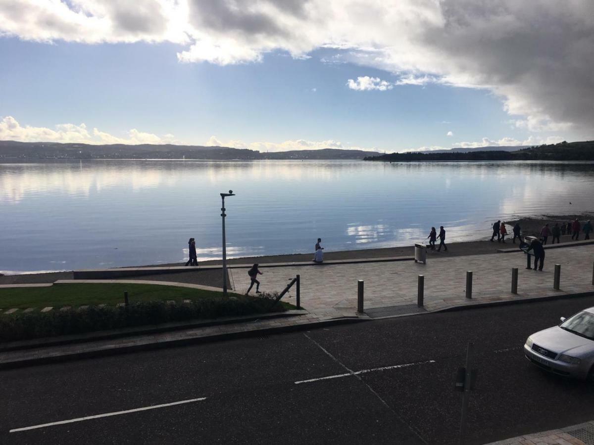 Clyde View Apartement Helensburgh Bagian luar foto