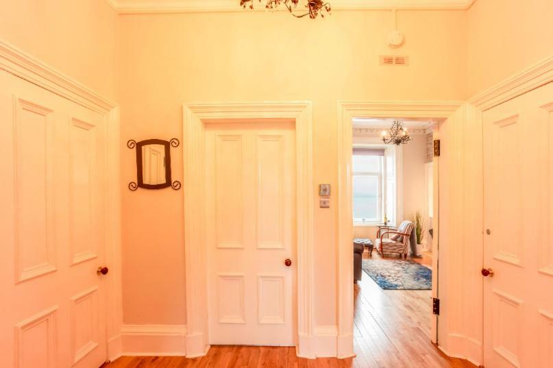 Clyde View Apartement Helensburgh Bagian luar foto